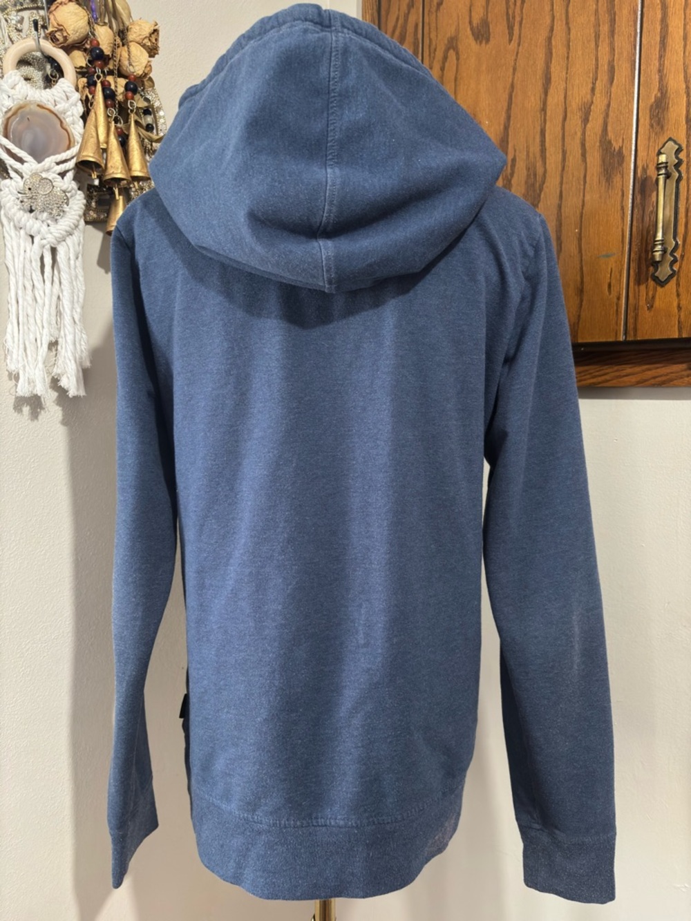 Patagonia Blue Long Sleeve Hooded Pullover Shirt Size Med Lavender Bike Graphic - Picture 9 of 16